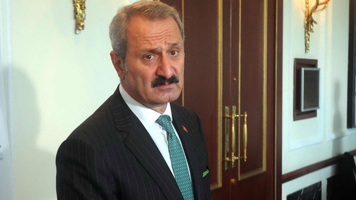 Zafer Çağlayan kimdir?