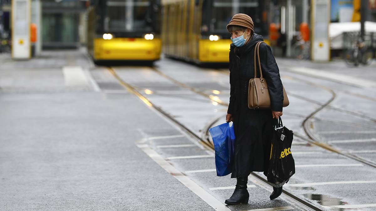 Almanya'da bir günde bin 244 kişi can verdi