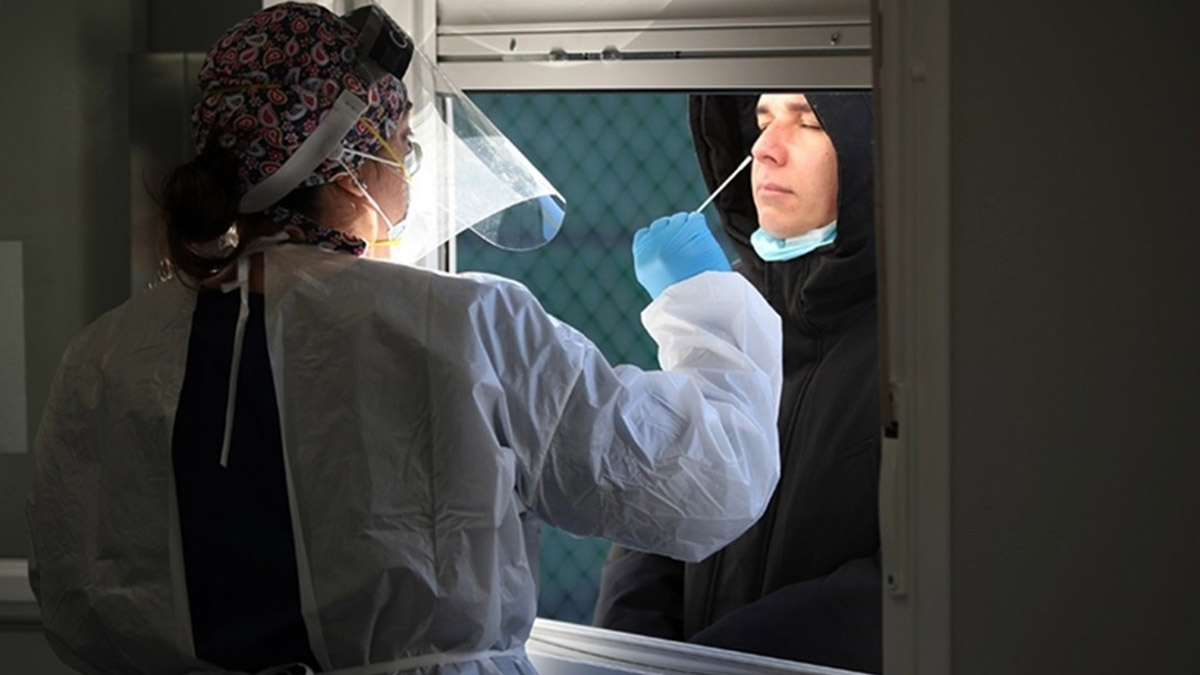 İngiltere’de can kayıpları yine bini aştı