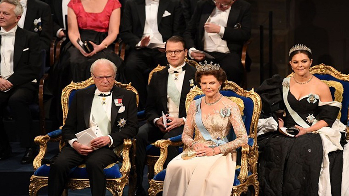 İsveç Kraliyet ailesi koronavirüs aşısı oldu