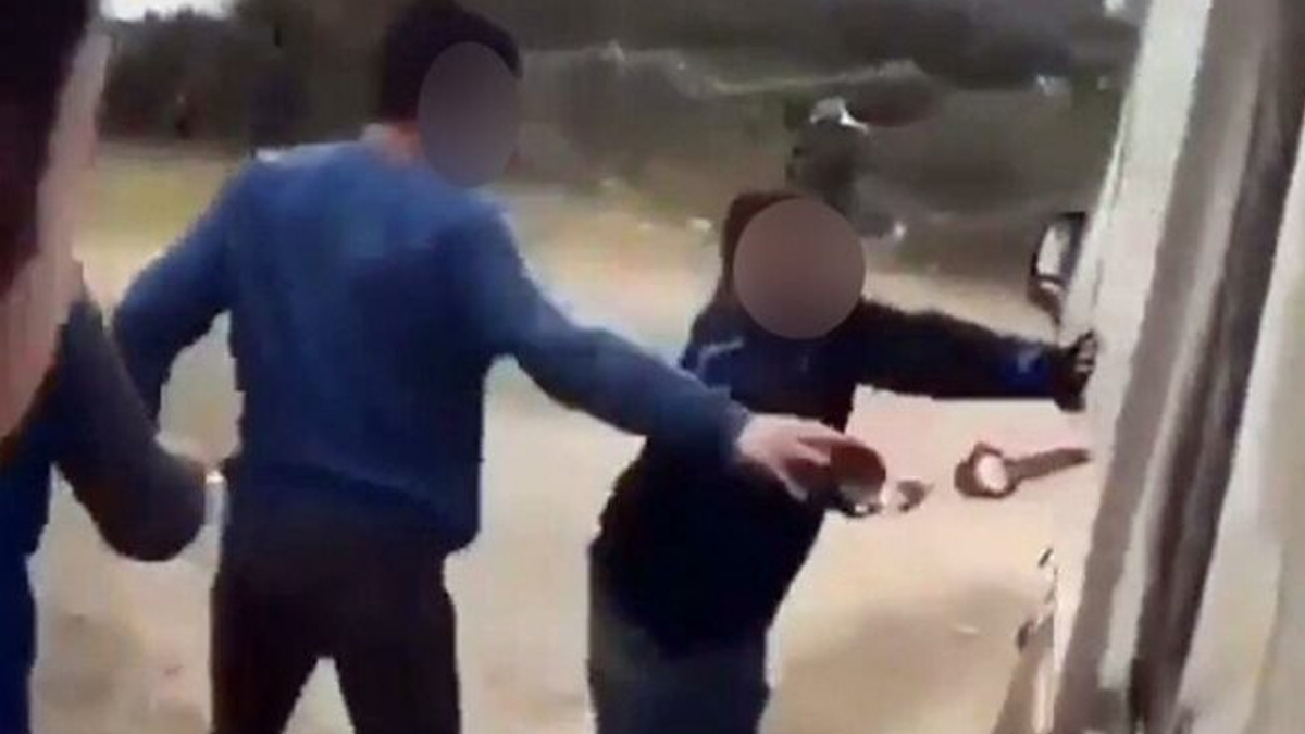 Zihinsel engelli gence işkence gibi şaka