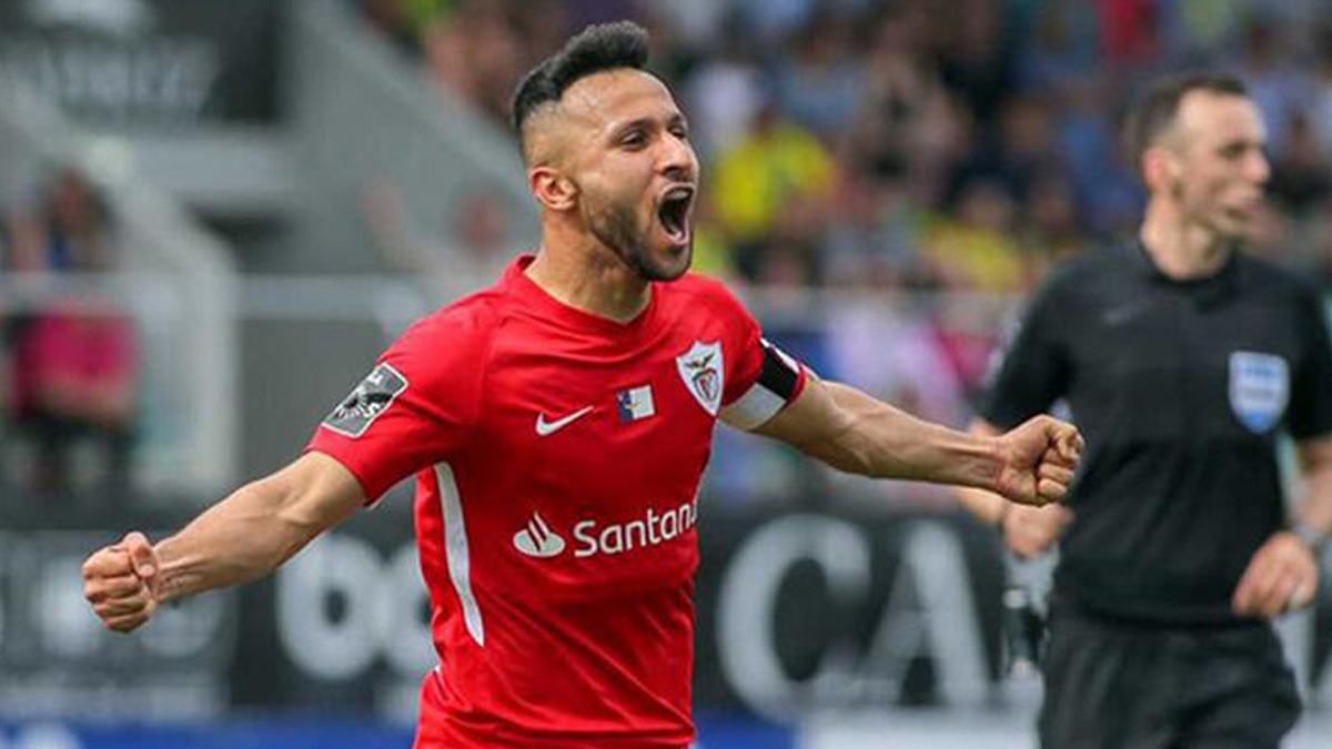 Çaykur Rizespor'dan orta sahaya takviye