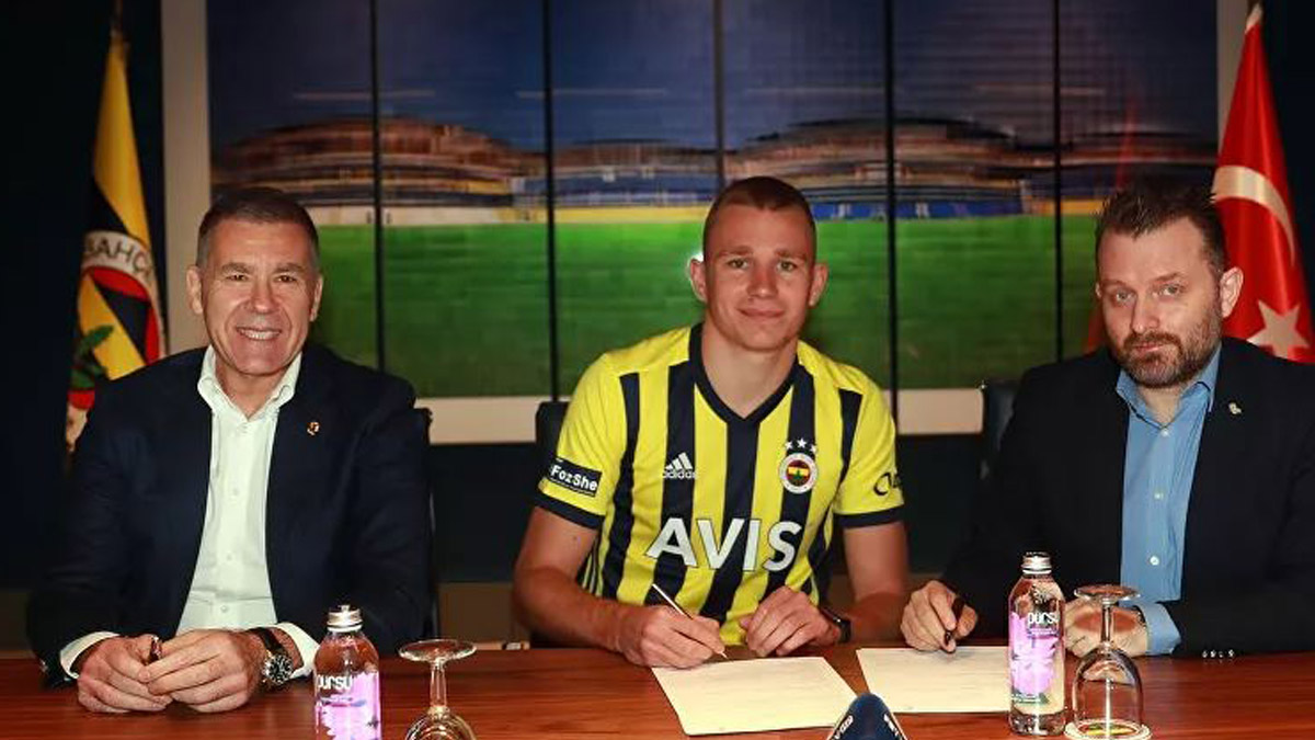 Fenerbahçe, sosyal medyada Attila Szalai'yi duyurdu