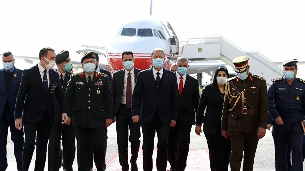 Bakan Akar ve Orgeneral Güler Bağdat'ta