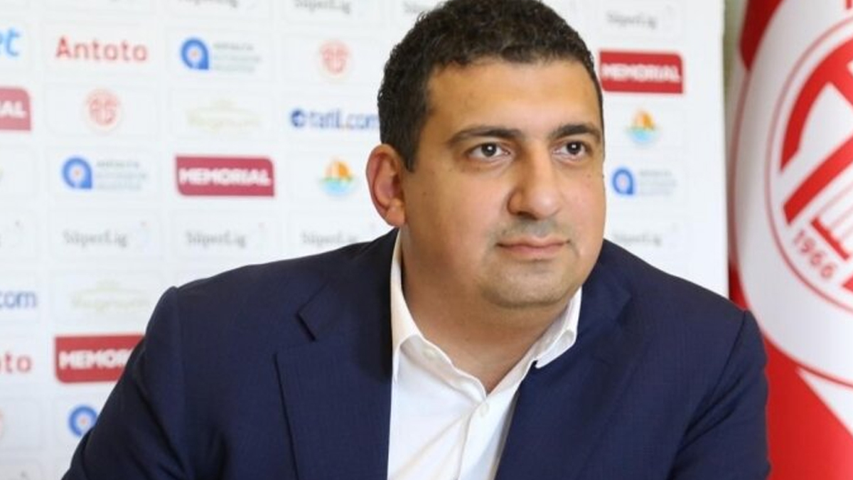 Antalyaspor Başkanı Öztürk istifa etti