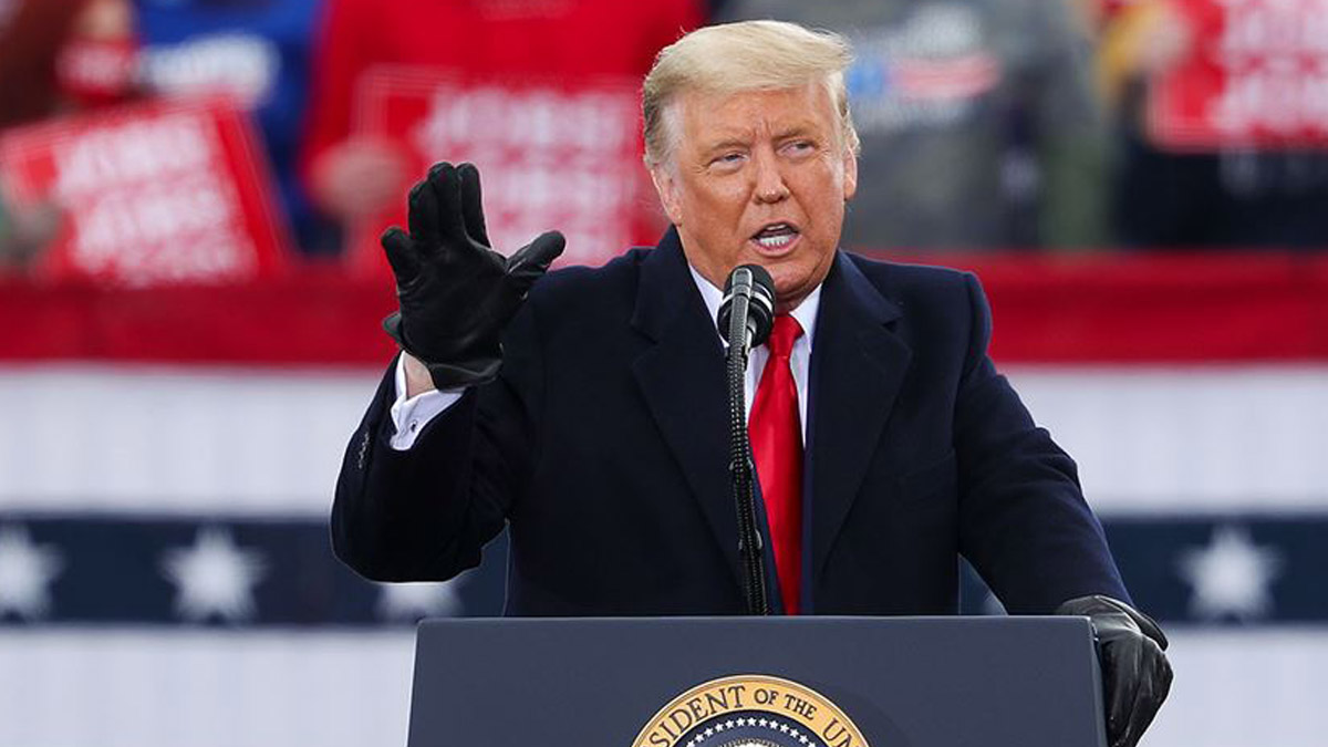 Trump veda konuşmasında Biden yönetimine dua etti