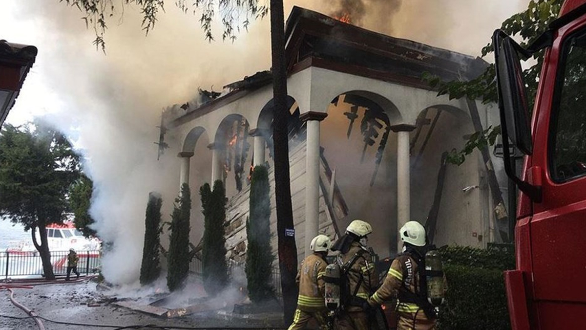 Vaniköy Camii yangını soruşturması tamamlandı: Yangının çıkış sebebi belli oldu