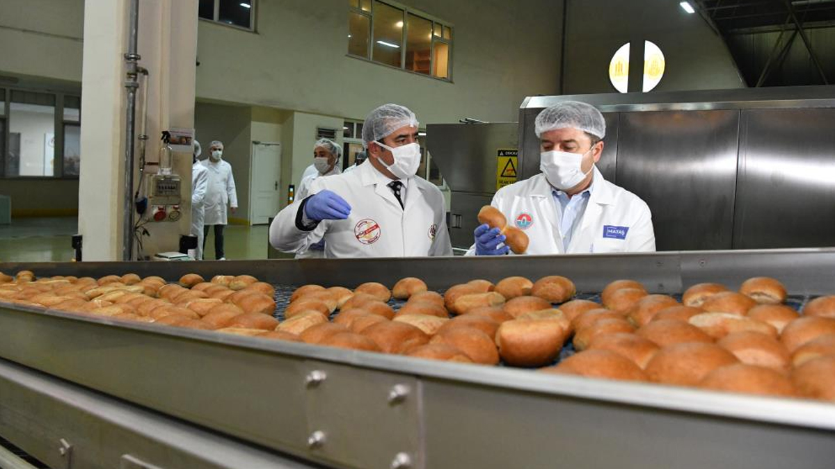 Maltepe Belediyesi'nden 18 mahalleye ücretsiz ekmek