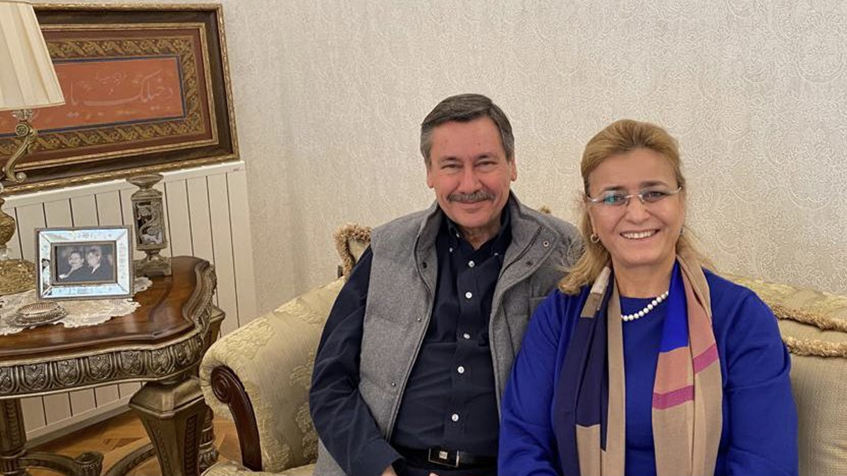 Melih Gökçek ve eşi koronavirüs aşısı oldu