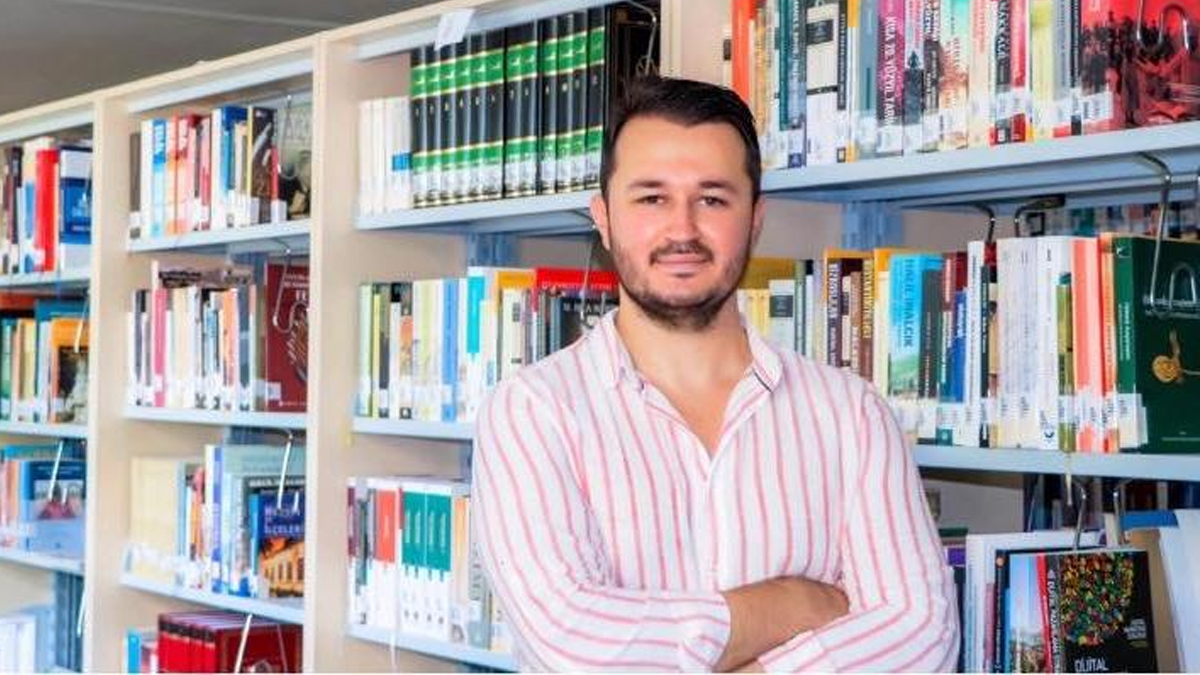 Bölüm başkanı kavgayı ayırmak isterken öldürüldü