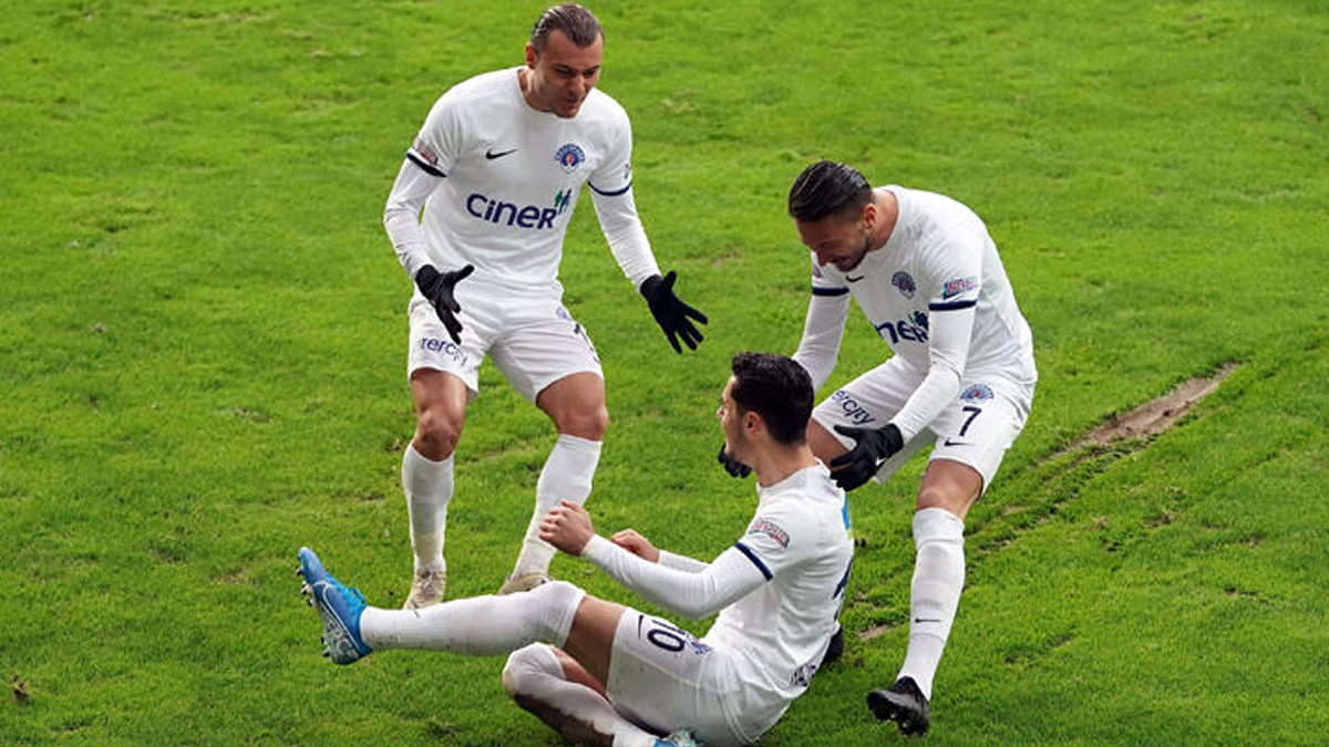 Kasımpaşa, Sivasspor'u rahat geçti