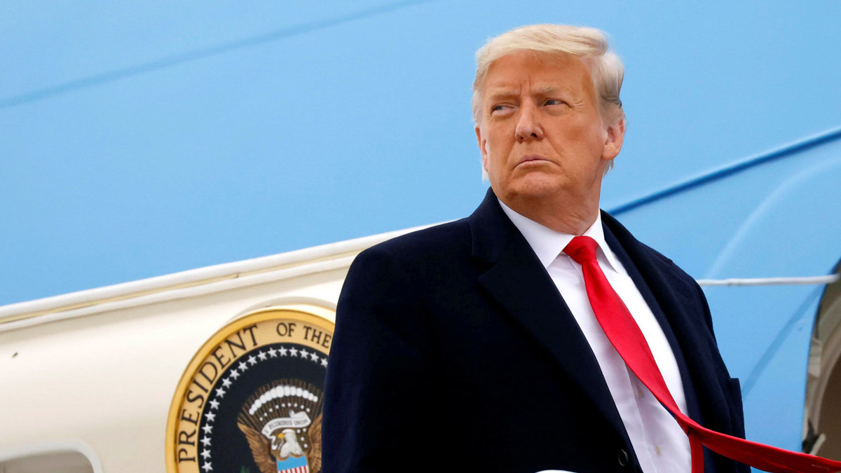 ABD'de Trump'ın azil davası hızlanıyor! Senatörler yemin etti