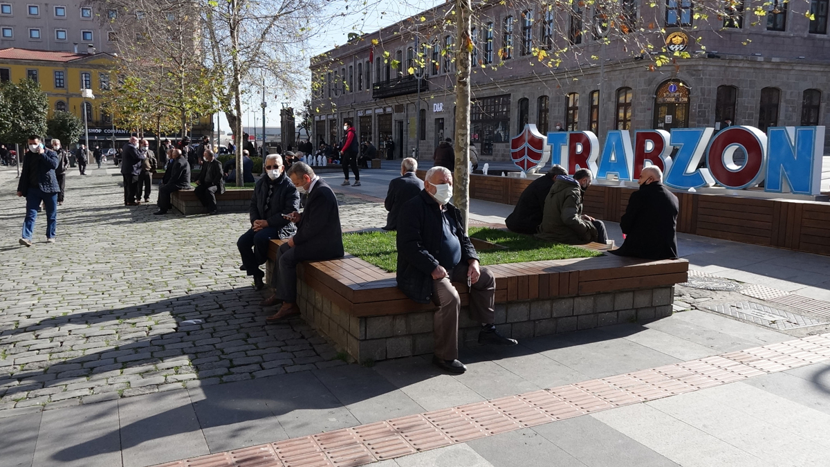 Karadeniz'de sıcaklık rekoru: Vatandaşlar tedirgin