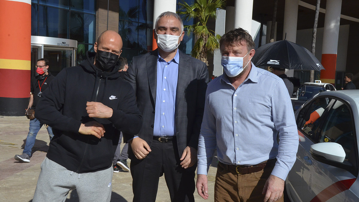 Bakan Ersoy ünlü yönetmenin setine konuk oldu