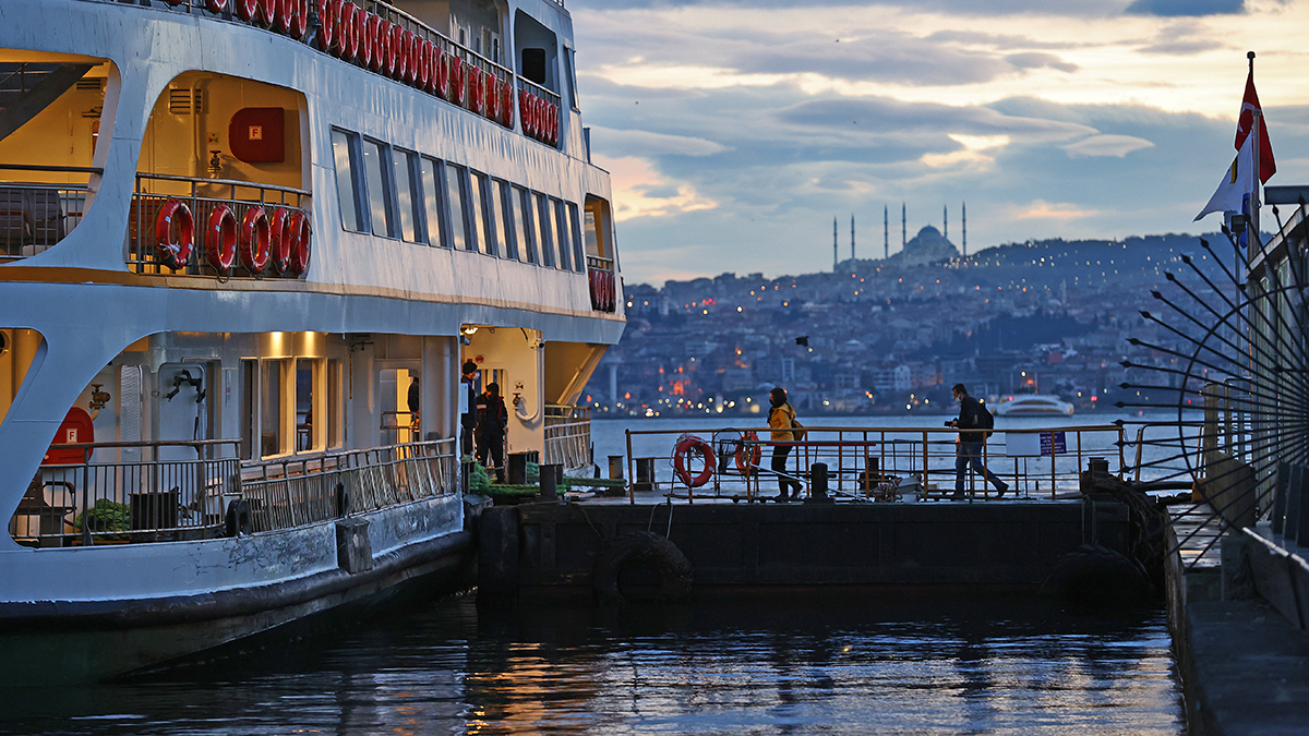 İDO ve Şehir Hatları'ndan sefer iptalleri