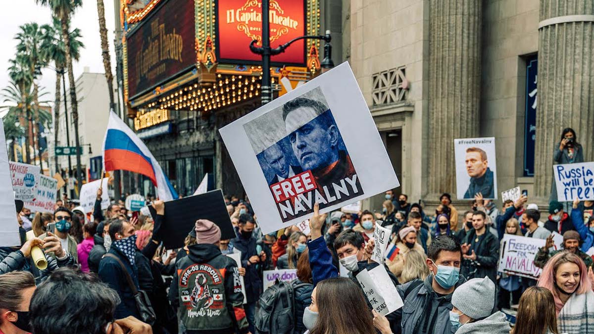 Navalnıy protestoları sürüyor... Polis güvenlik önlemlerini artırdı