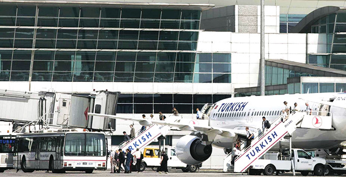 3. havalimanının yapımı sürerken, kulislerde yabancı firmalara verilen öncelik konuşuluyor