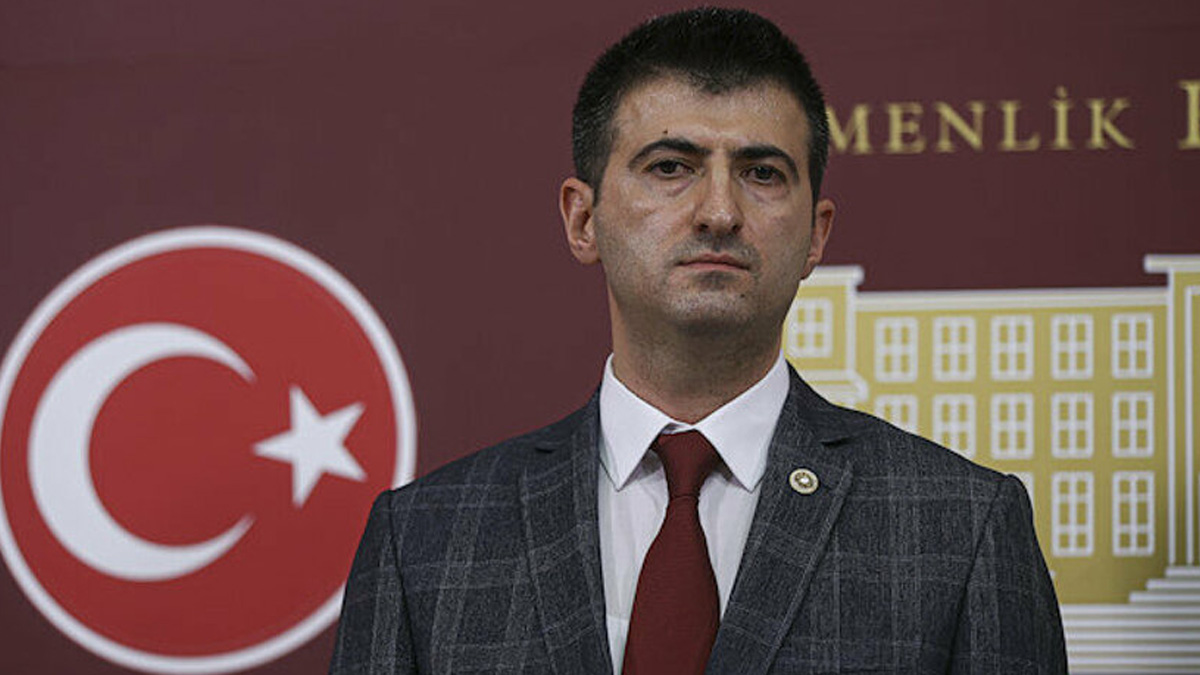 CHP'den istifa etmişti: Vekillikten de istifa ederim ama...