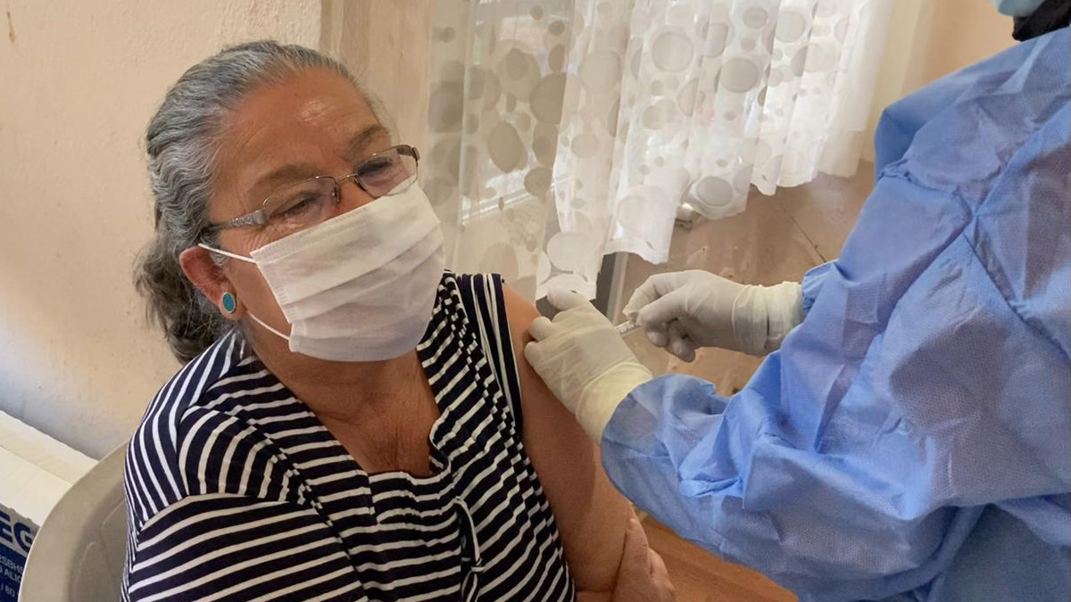 Yaşlı bakımevinde koronavirüs aşısı olan 22 kişi hayatını kaybetti