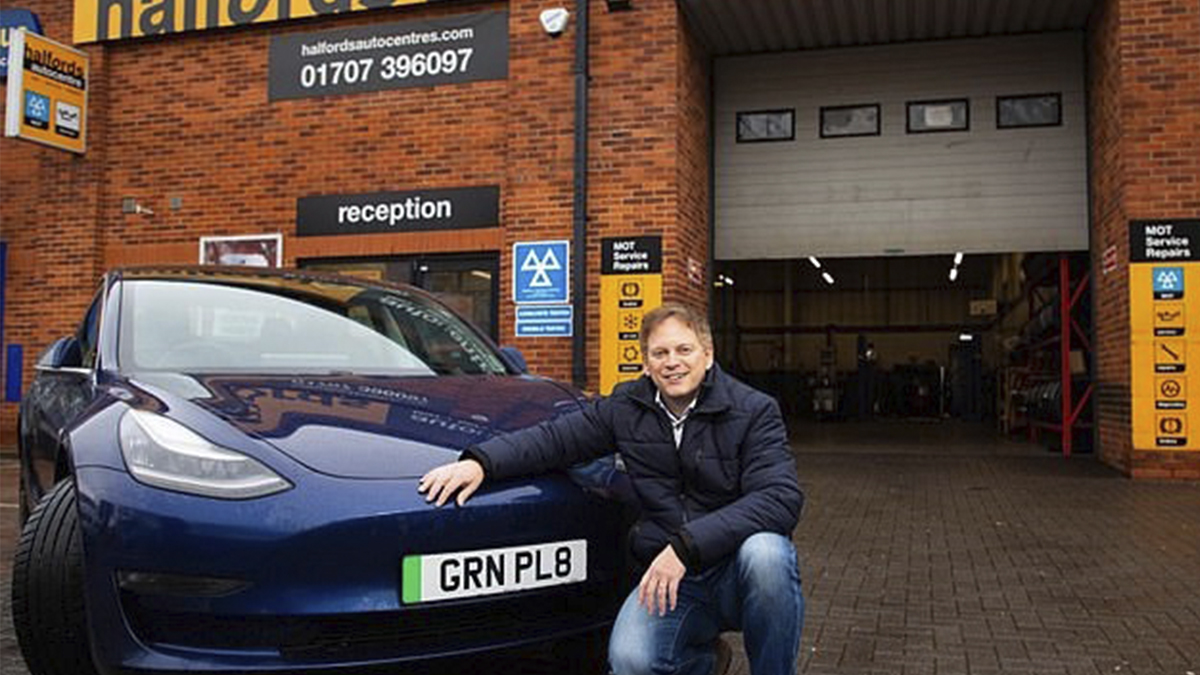 Brexit sonrası yeni plaka ve ehliyet hazır