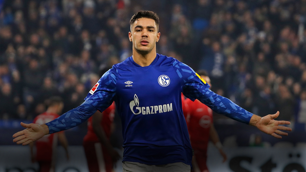 İngiliz basını Ozan Kabak'ın Liverpool'a transfer olacağını iddia etti