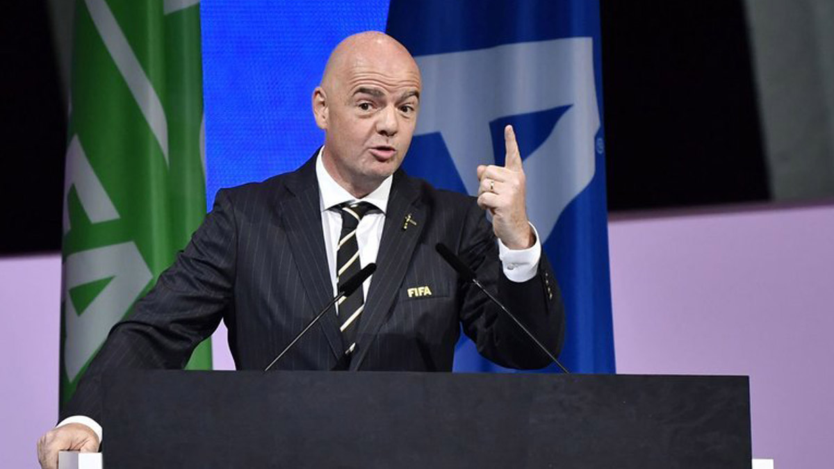 FIFA Başkanı: 2022 FIFA Dünya Kupası dolu statlarda oynanacak