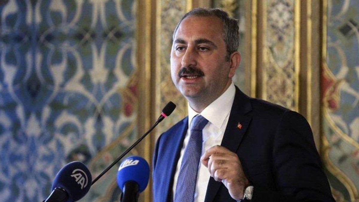 Bakan Gül'den yeni anayasa açıklaması