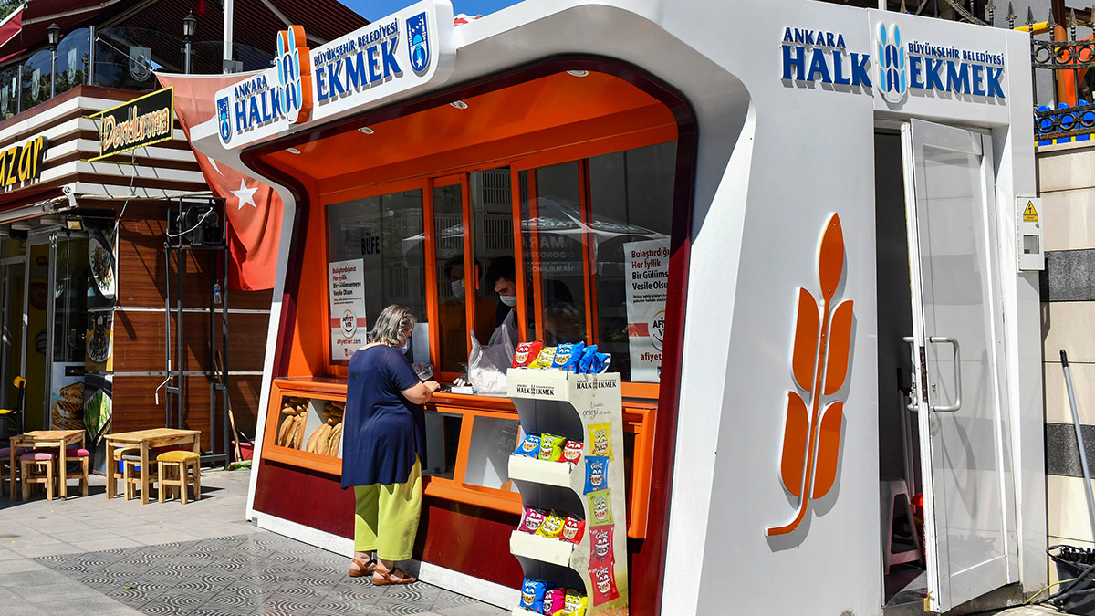 Başkent'te Halk Ekmek büfeleri yeni sahiplerine kavuşacak