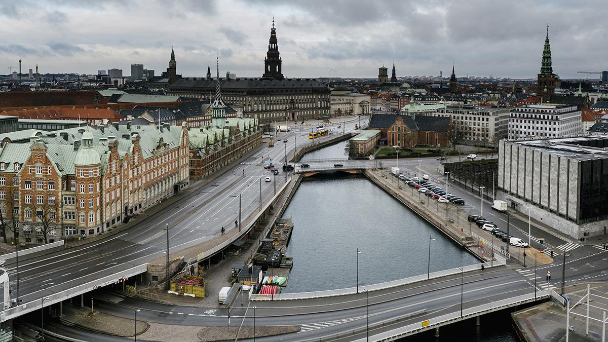 Güney Afrika'daki mutant virüs yayılıyor... Danimarka'ya da geldi
