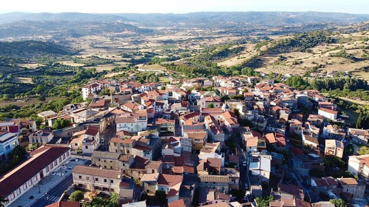 İtalya’nın bir kasabasında koronavirüse yakalanmak yasaklandı