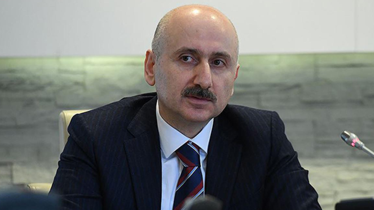 Ulaştırma ve Altyapı Bakanı Adil Karaismailoğlu: Twitter'a reklam yasağı ve bant daraltması
