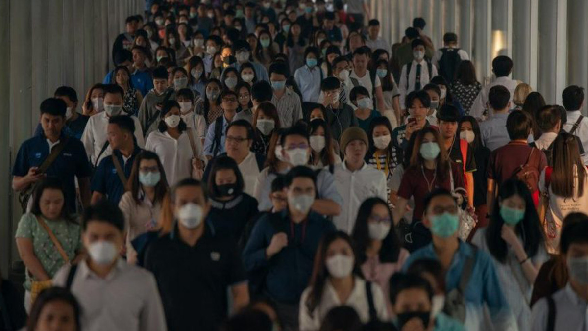 İngiltere'de yapılan araştırma ortaya koydu... Virüsü en çok yayan yaş grubu hangisi?