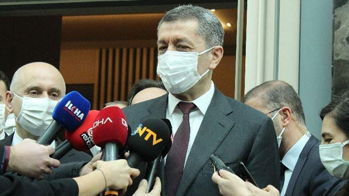 Bakan Selçuk süreci anlattı: Öğretmenlere aşı planlaması