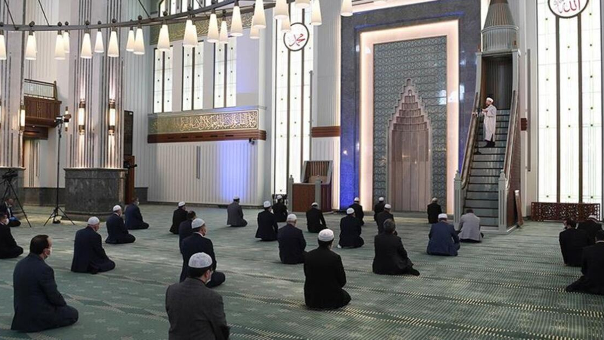 Diyanet İşleri Başkanlığı'ndan 'Boğaziçi' göndermeli Cuma hutbesi