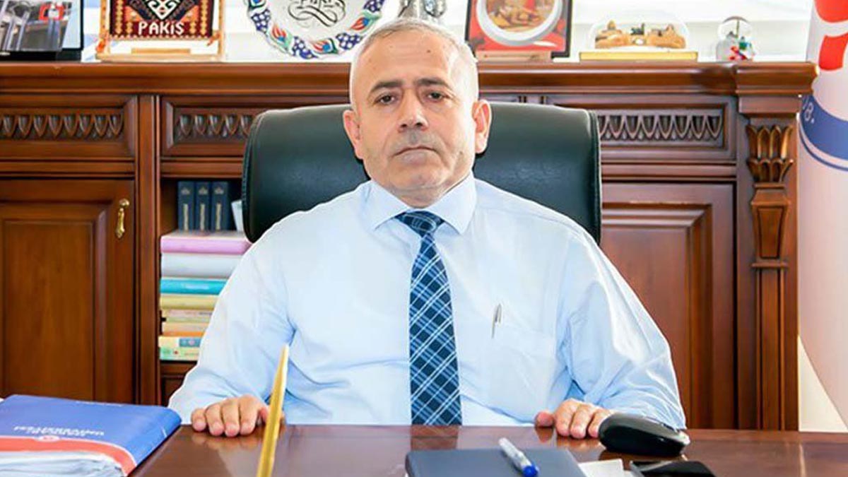 Usulsüzlük yapan rektöre ödül gibi atama