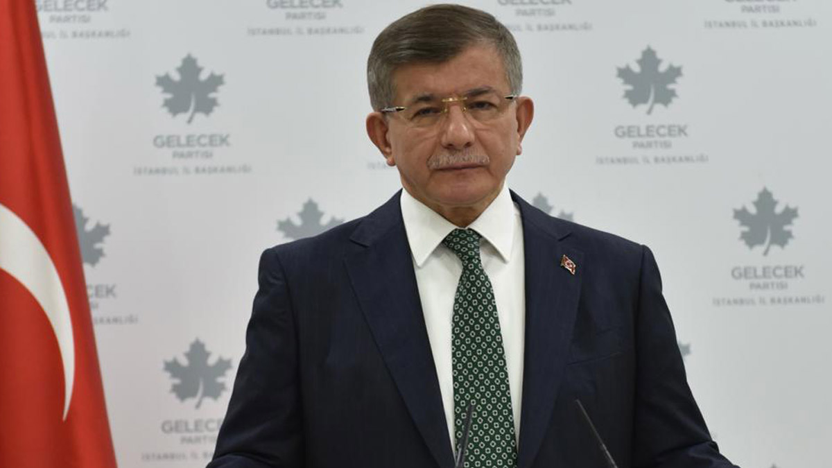 Davutoğlu'ndan kararname tepkisi: Yanlışta ısrar etmeyin! Böyle ülke yönetilmez