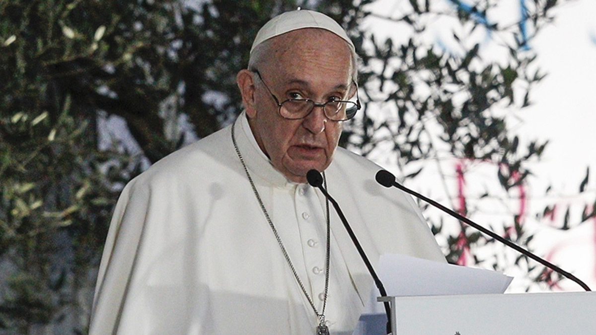 Papa'dan Myanmar'daki darbeye tepki: Serbest bırakın