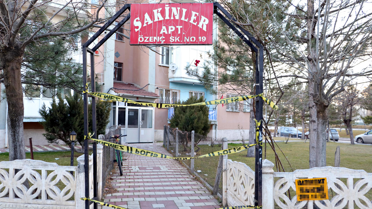 Mutant virüs tehlikesi: 98 kişinin yaşadığı apartman karantinada