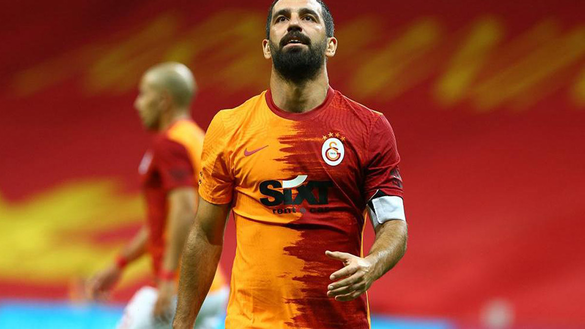 Arda Turan PFDK'ya sevk edildi