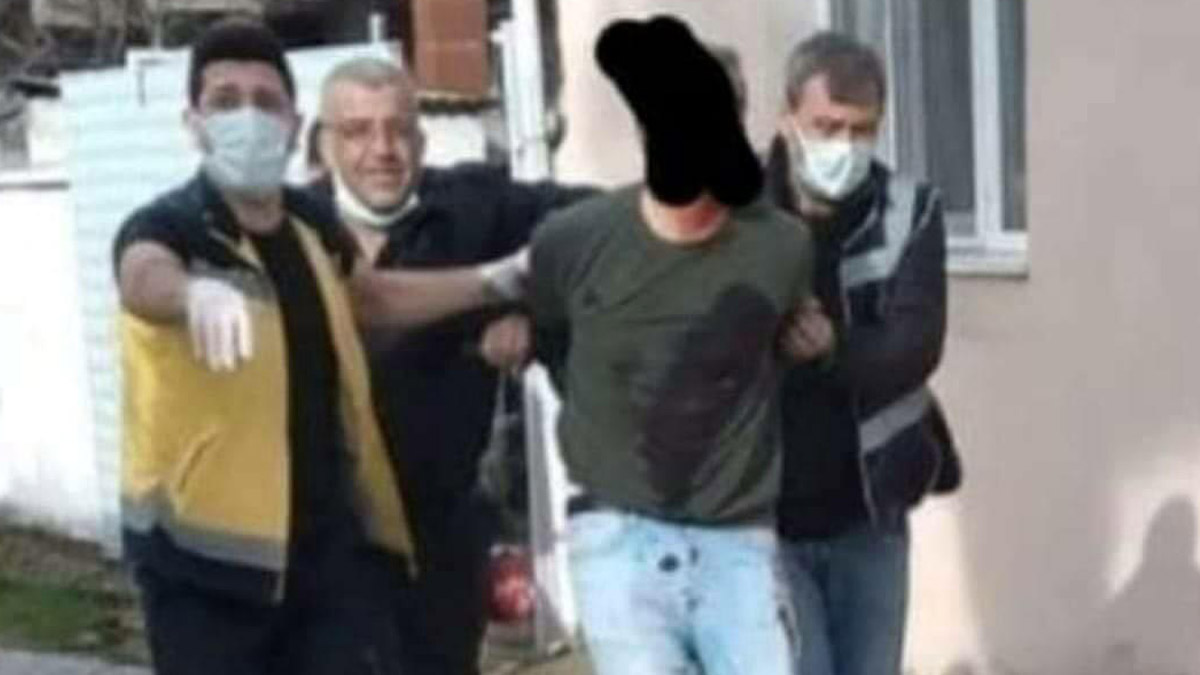 İzmir'de kadın cinayeti! Eşini bıçaklayarak öldürdü, çocuklarını yaraladı