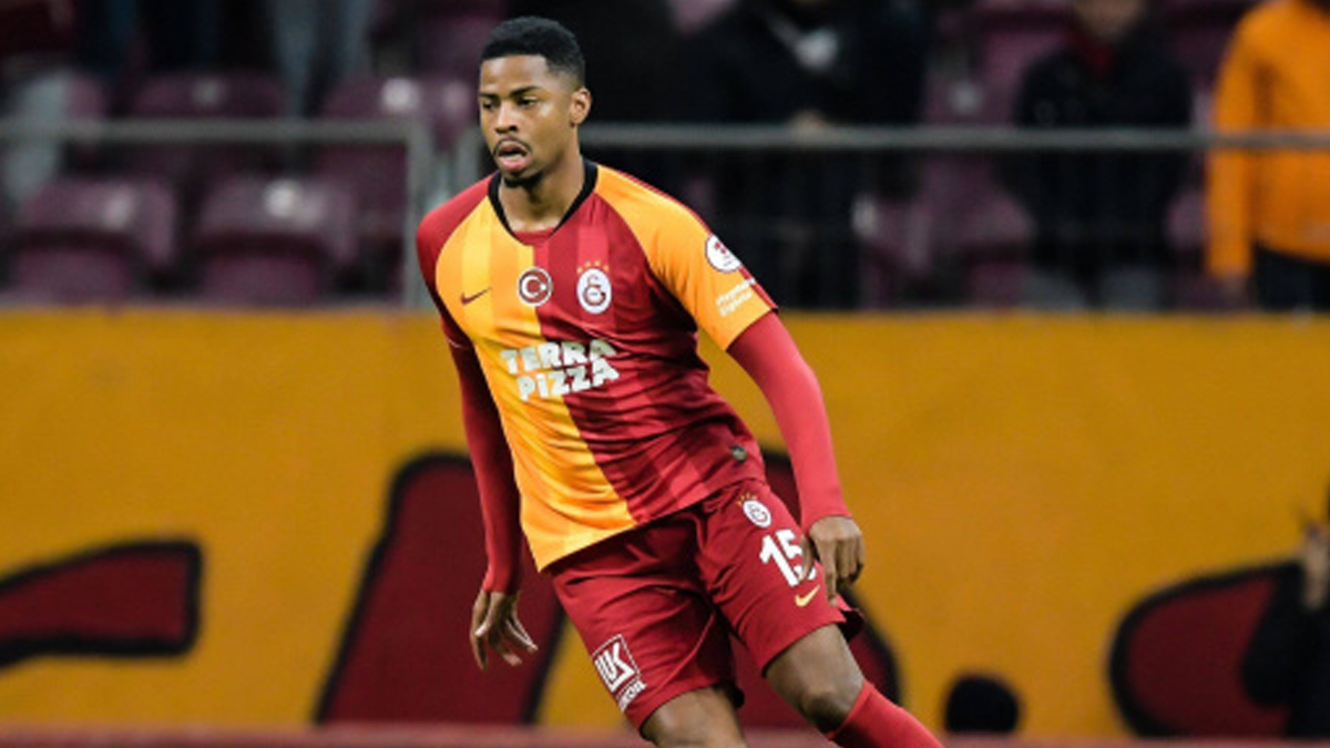 Galatasaraylı Donk'a milli takım sürprizi