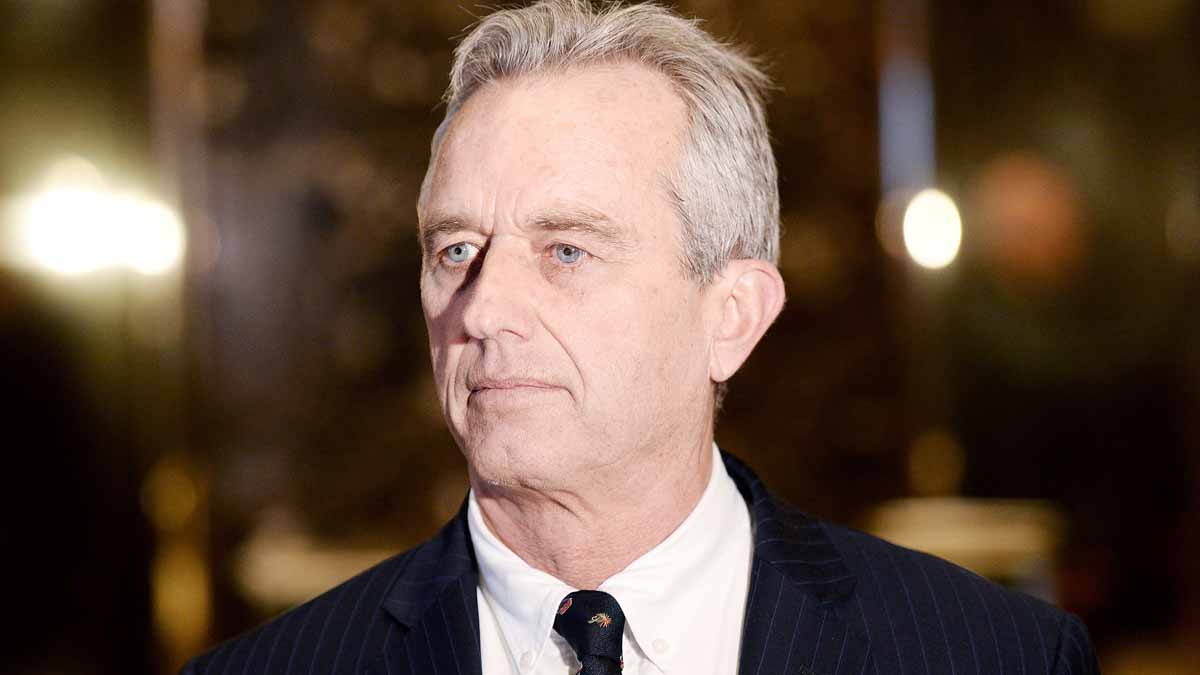 Instagram aşı karşıtlarına geçit vermiyor... 800 bin takipçili hesabı kapadı