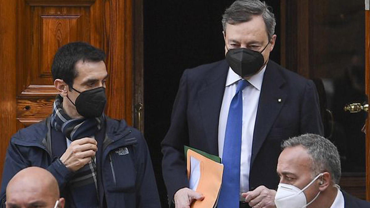 İtalya’da Draghi, kabinesini onaya sundu