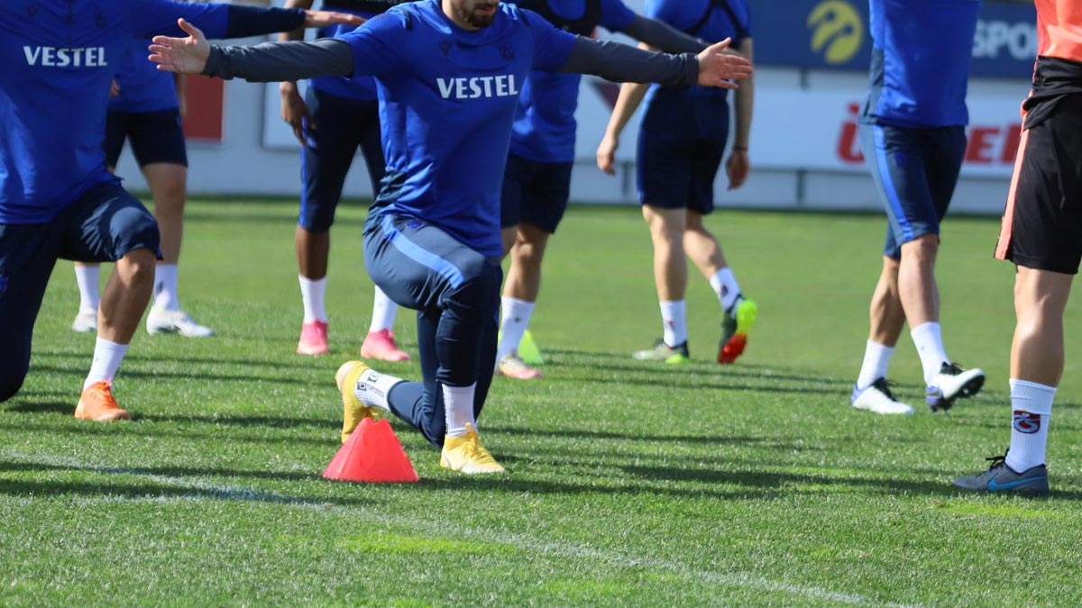 Trabzonspor'a kötü haber: 3 futbolcu koronavirüse yakalandı