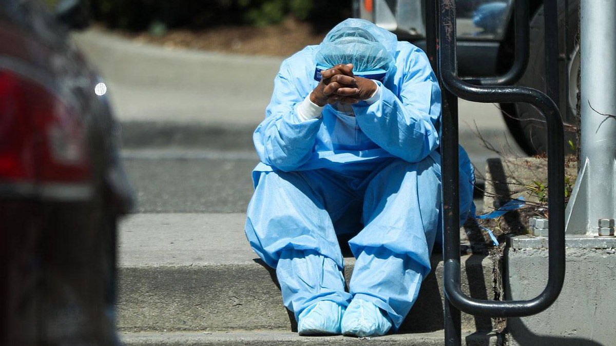 ABD'de bir günde 4 bine yakın kişi koronadan öldü