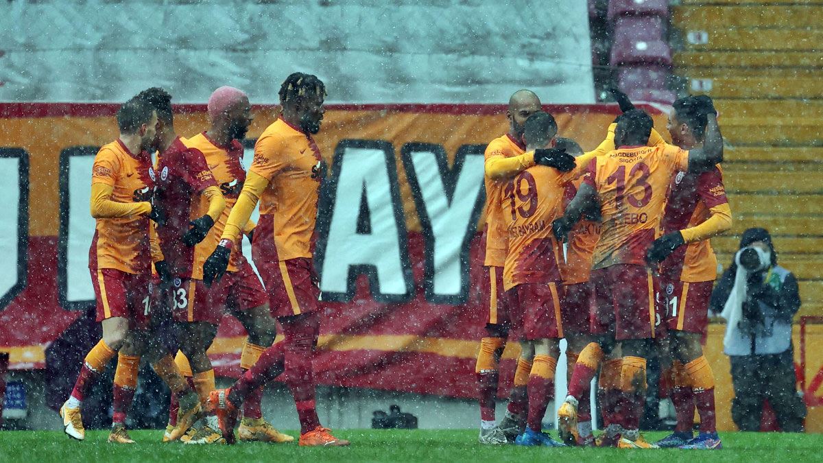 Aslan 3 puanı 87'de kaptı