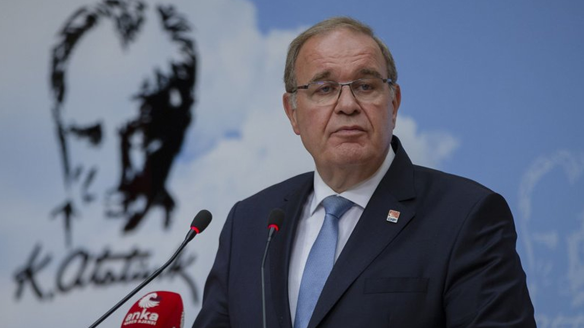 CHP'den hükümete yas tepkisi: Suudi kral için bayrak yarıya inmişti