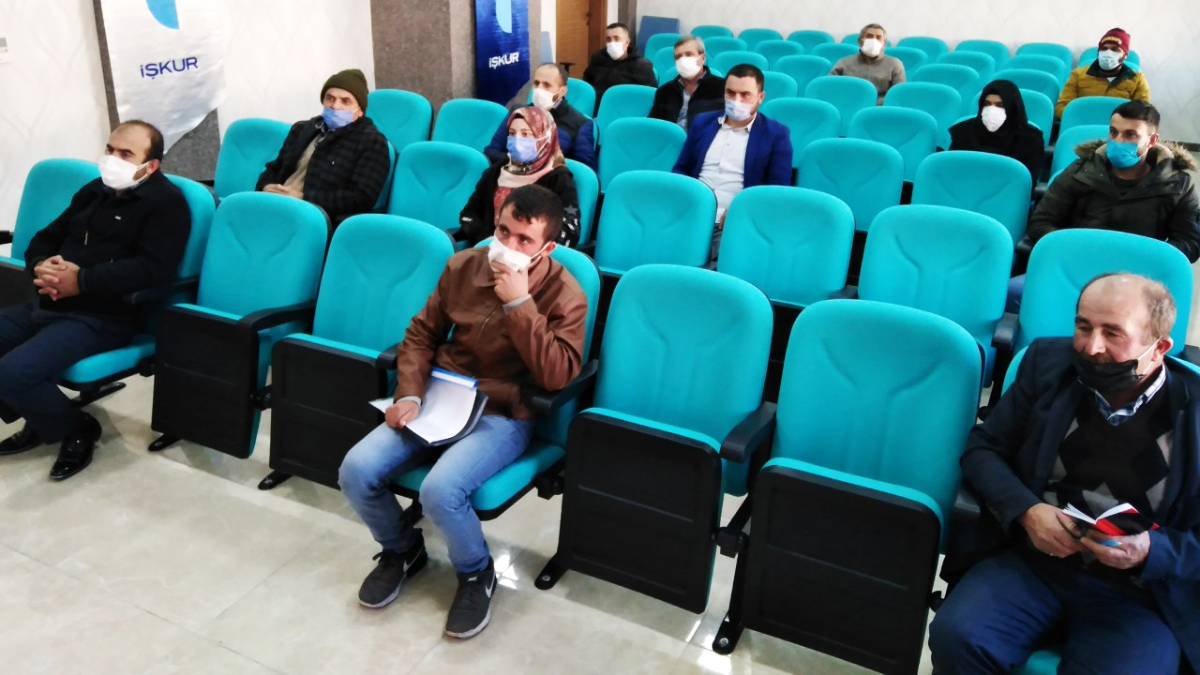 İŞKUR'da ne iş ne de işsiz kaldı