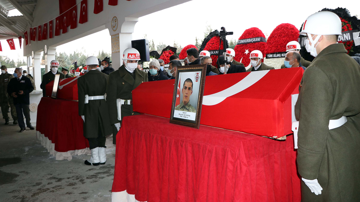 Gara şehitleri Gaziantep'te toprağa verildi