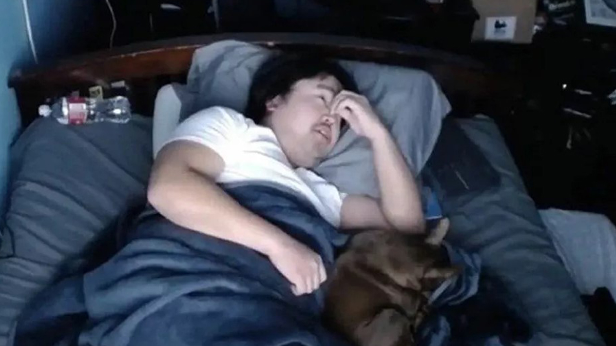 Twitch yayıncısı uyuyarak on binlerce dolar kazandı